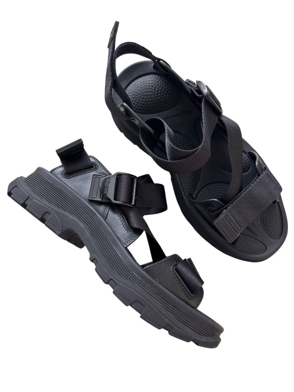 Alexander McQueen Mens Sz 40.5 Black Chunky Sole Strappy Tread Slick Sandal